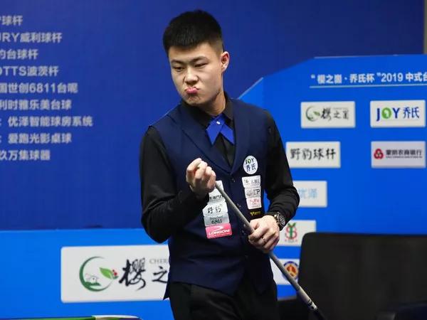 球迷和评论 球迷和评论