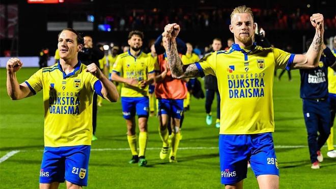 龙队的相遇 龙队的相遇