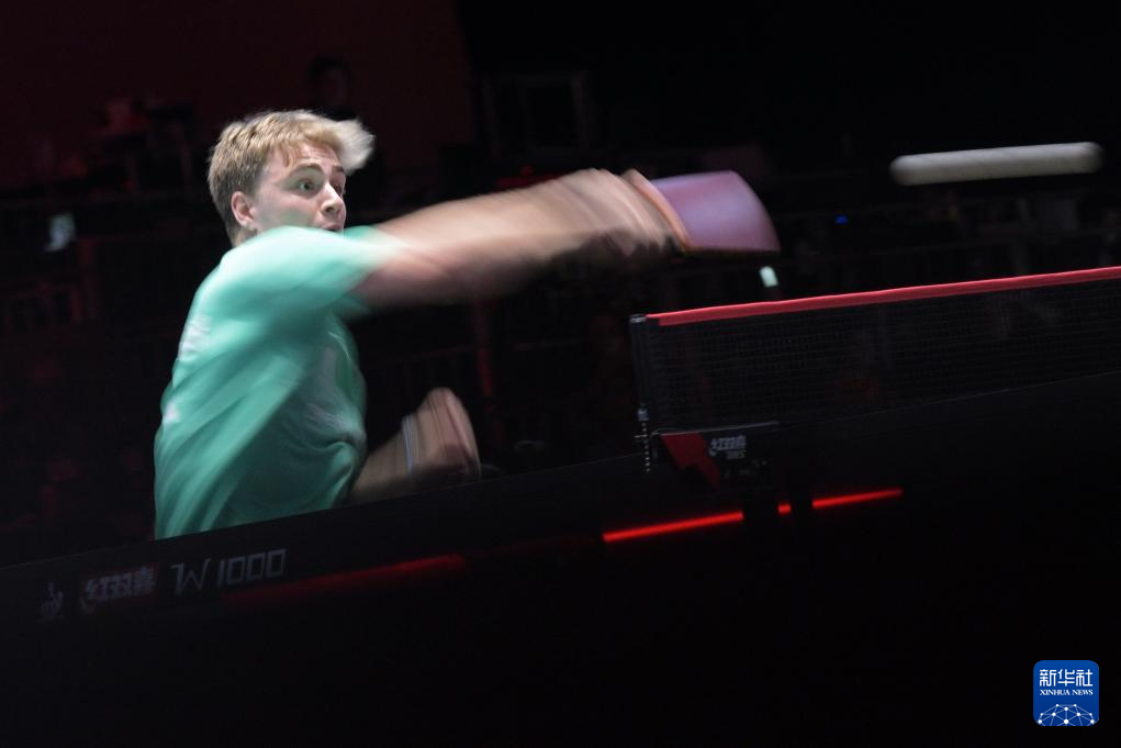 而是这些人 而是这些人